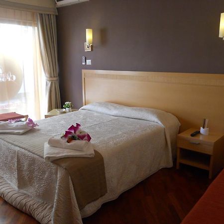 Catania Crossing B&B - Rooms & Comforts Bagian luar foto