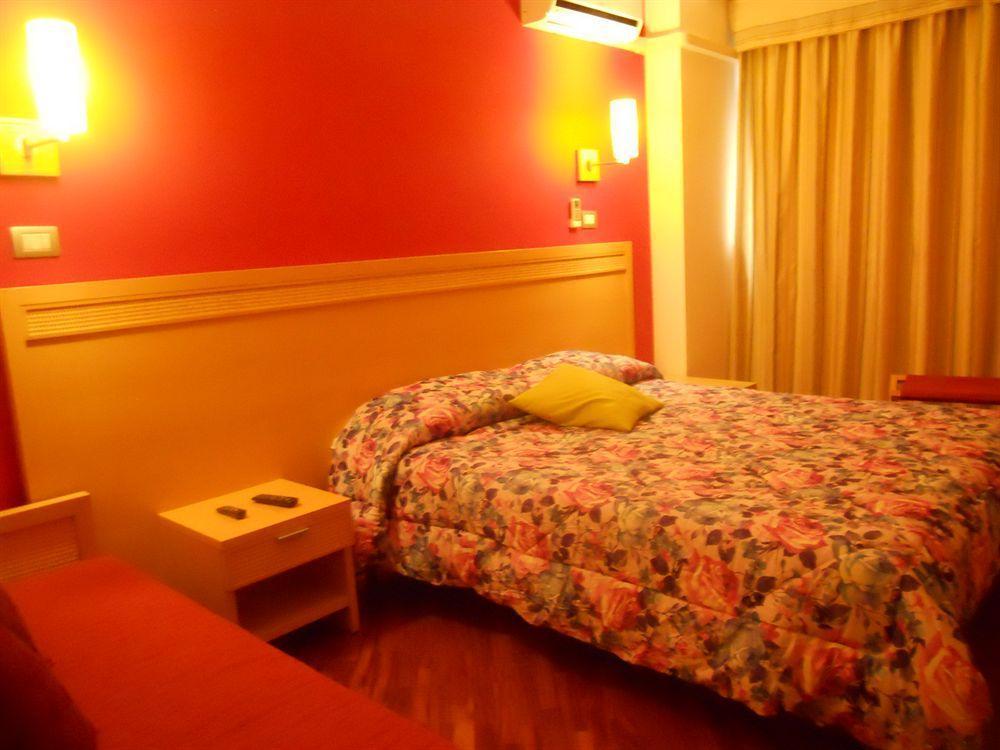 Catania Crossing B&B - Rooms & Comforts Bagian luar foto