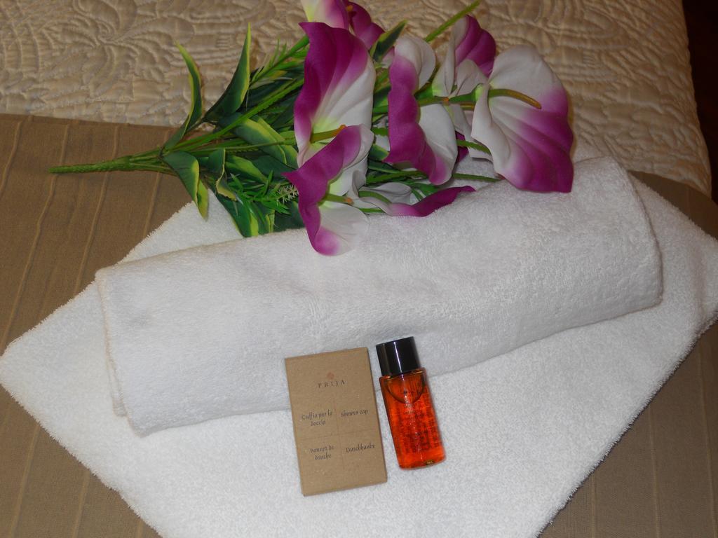 Catania Crossing B&B - Rooms & Comforts Bagian luar foto