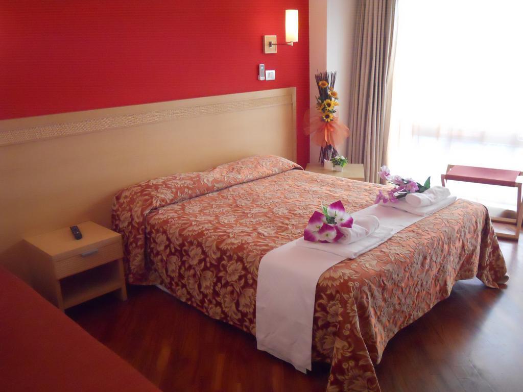Catania Crossing B&B - Rooms & Comforts Bagian luar foto