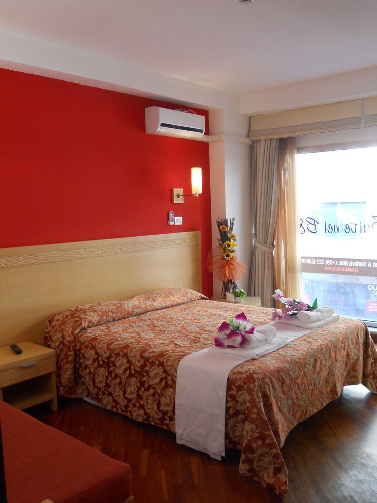 Catania Crossing B&B - Rooms & Comforts Bagian luar foto