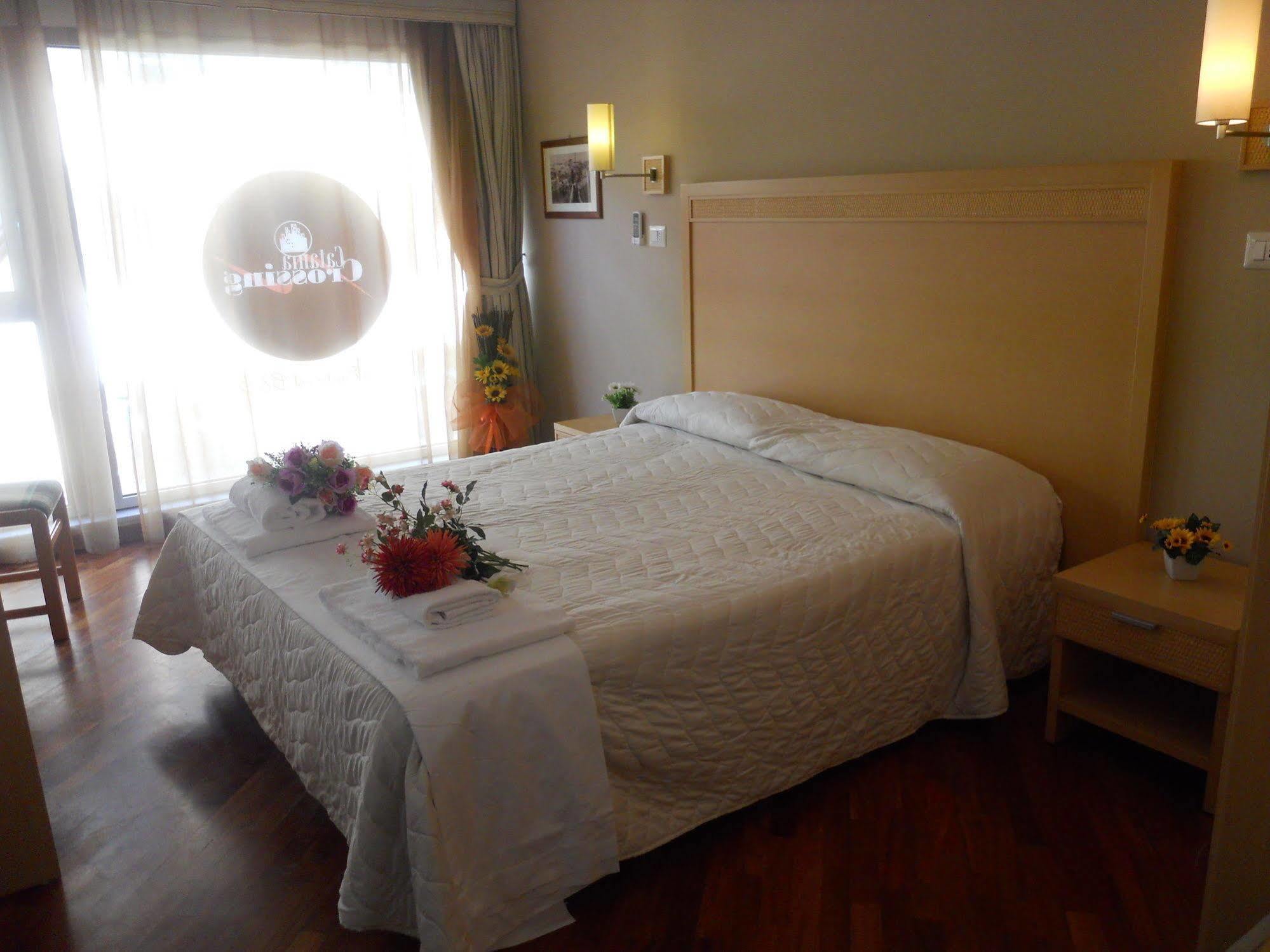Catania Crossing B&B - Rooms & Comforts Bagian luar foto