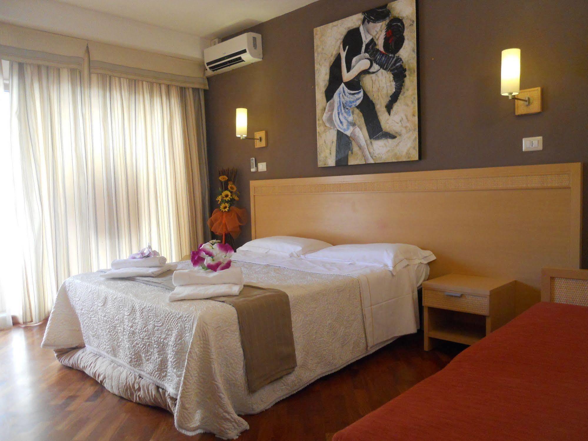 Catania Crossing B&B - Rooms & Comforts Bagian luar foto